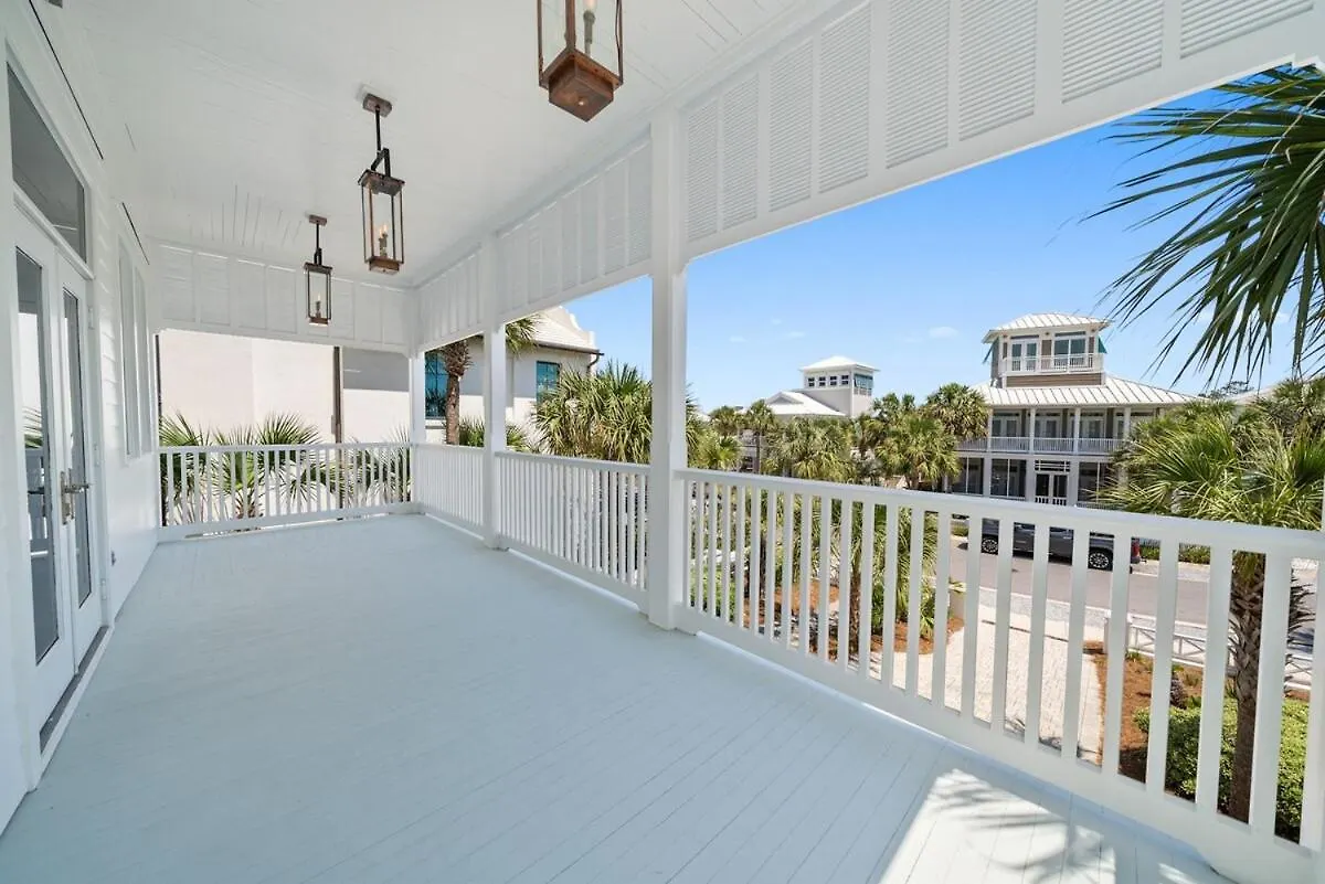 330 Beachside Premium Gulf Front Beach Service Now Included 파나마 시티